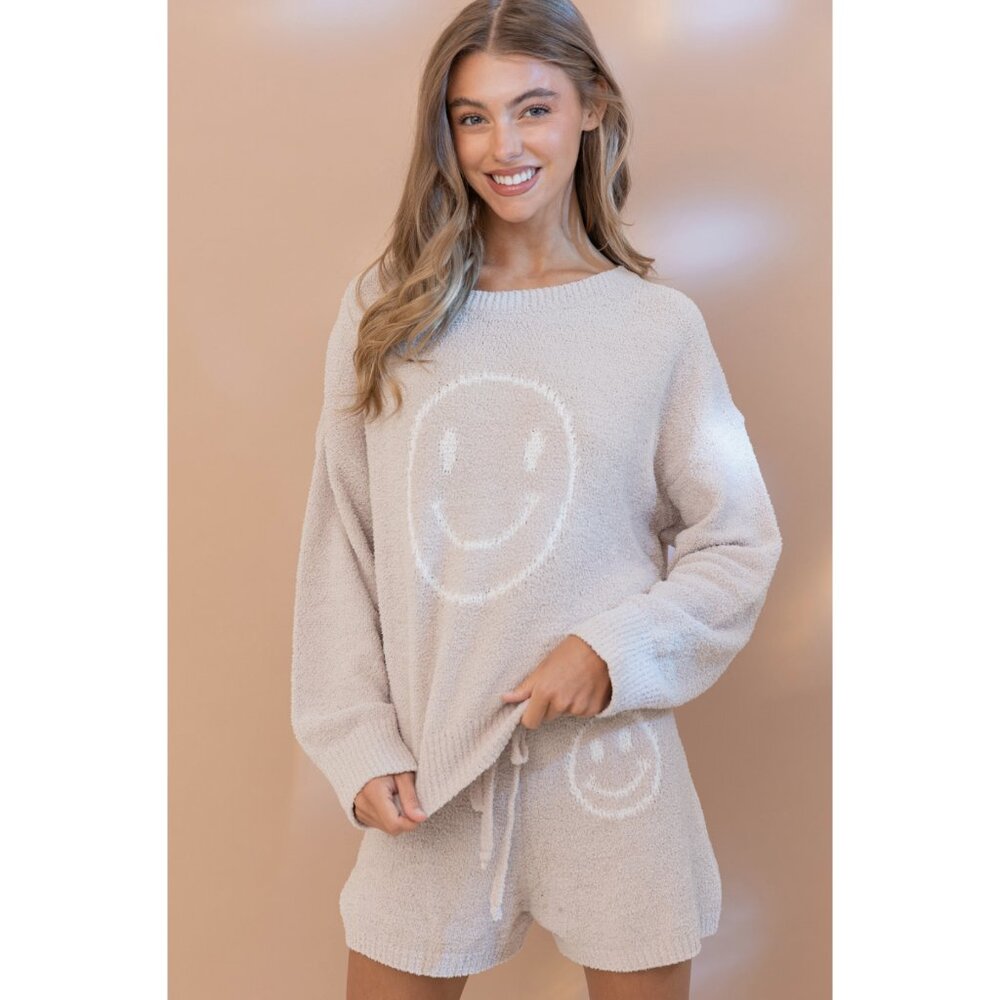 Cozy Soft Top with Shorts Set - Picture 7 of 11